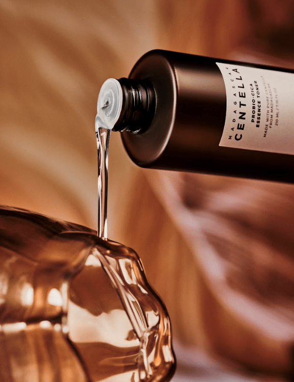 Madagascar Centella Probio-Cica Essence Toner 210ml